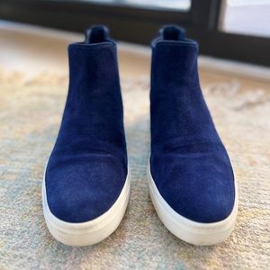 Vince Women’s Suede Chelsea Boot in Navy 9.5